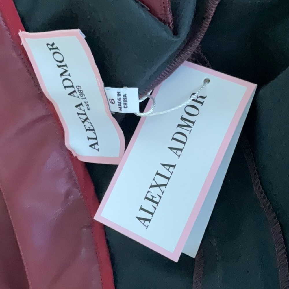 Alexia Admor Vegan Leather Pants - Picture 12 of 12
